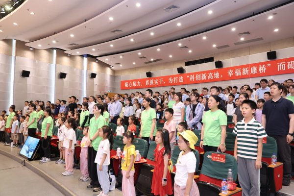 添盈聚富 “火柴王子”“青少年问题专家”……五四奖章获奖代表齐聚康桥讲述奋斗故事